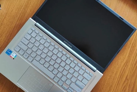 מחשב נייד Asus VivoBook 14 X1404VA-EB076W אסוס